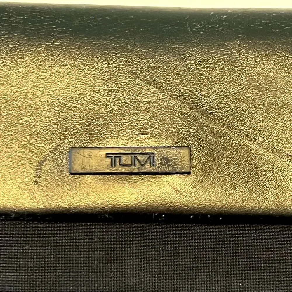 Vintage TUMI Black Leather Trifold Travel Wallet Checkbook Organizer Classic
